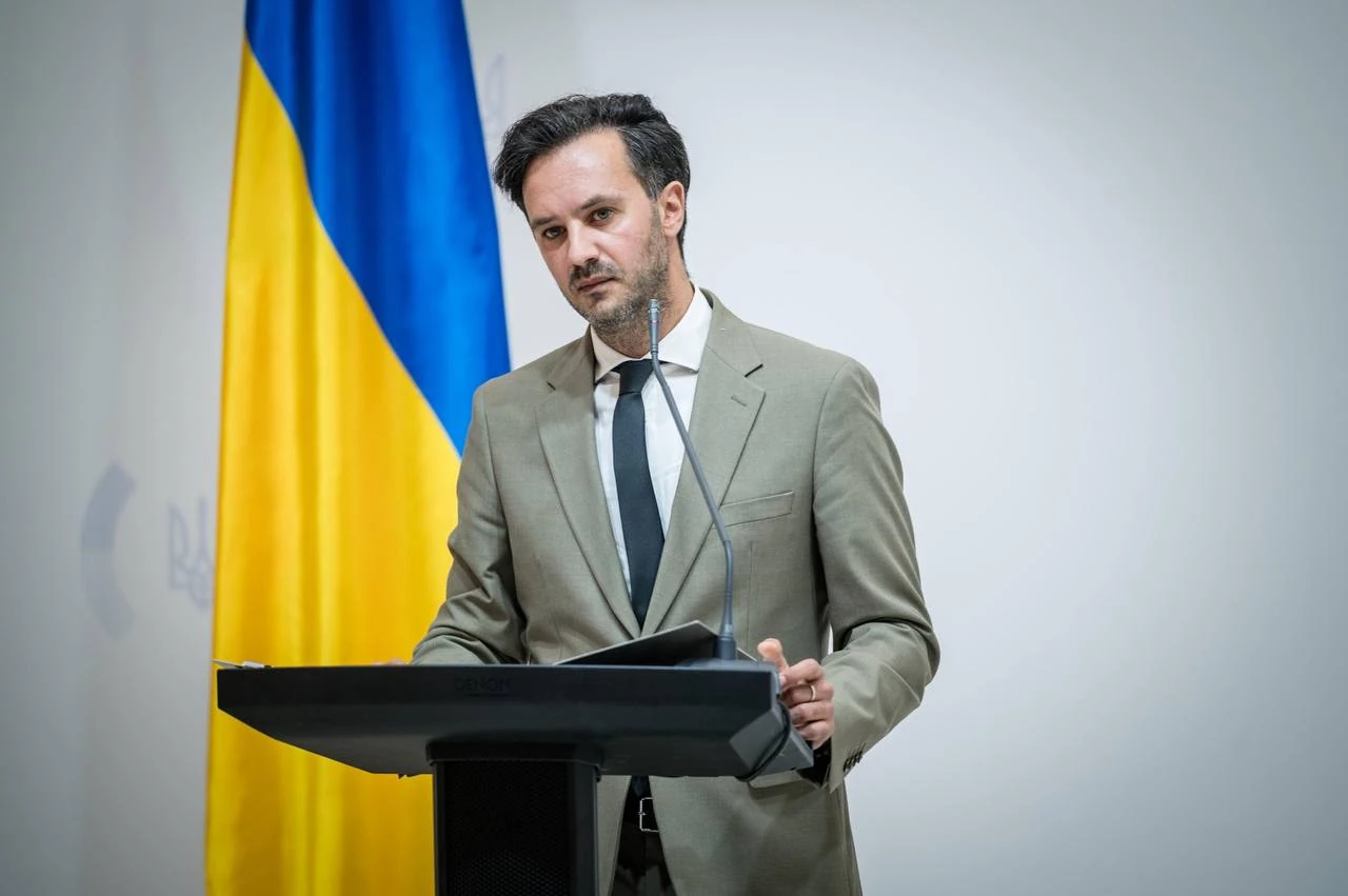 МЗС назвало бакинську зустріч колишніх посадовців РФ і ФРН неважливою та без мандата України