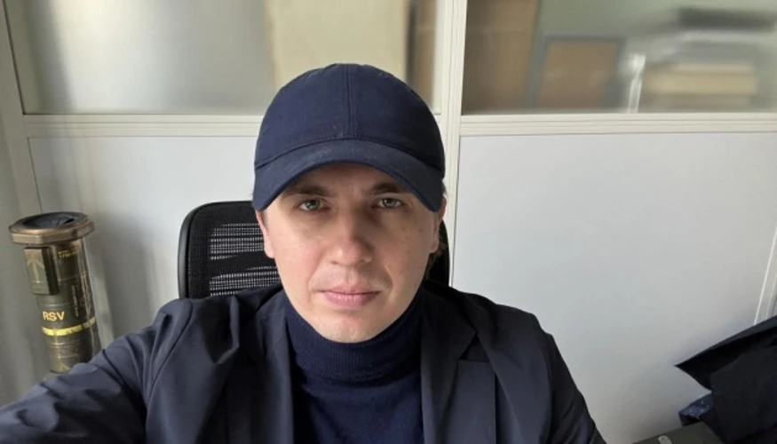 МЗС оголосило про звільнення Ткача у Відні і тримає на контролі справу Бондаренка